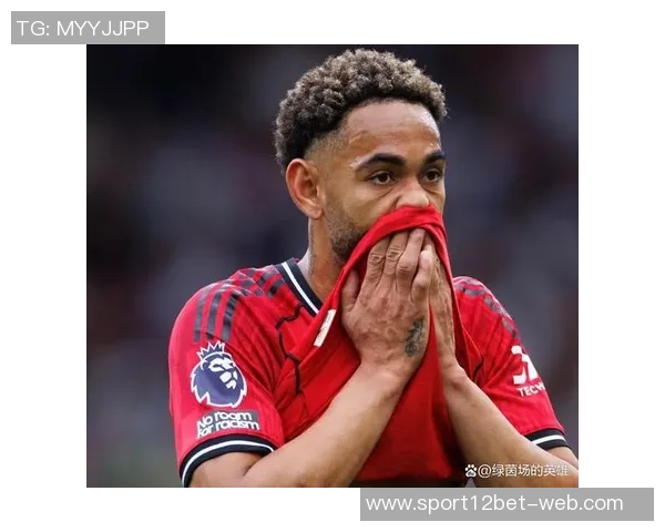 舒梅切尔质疑曼联高层决策称解雇阿莫林时机不当是球队倒退表现 舒梅切尔质疑曼联高层决策称解雇阿莫林时机不当是球队倒退表现